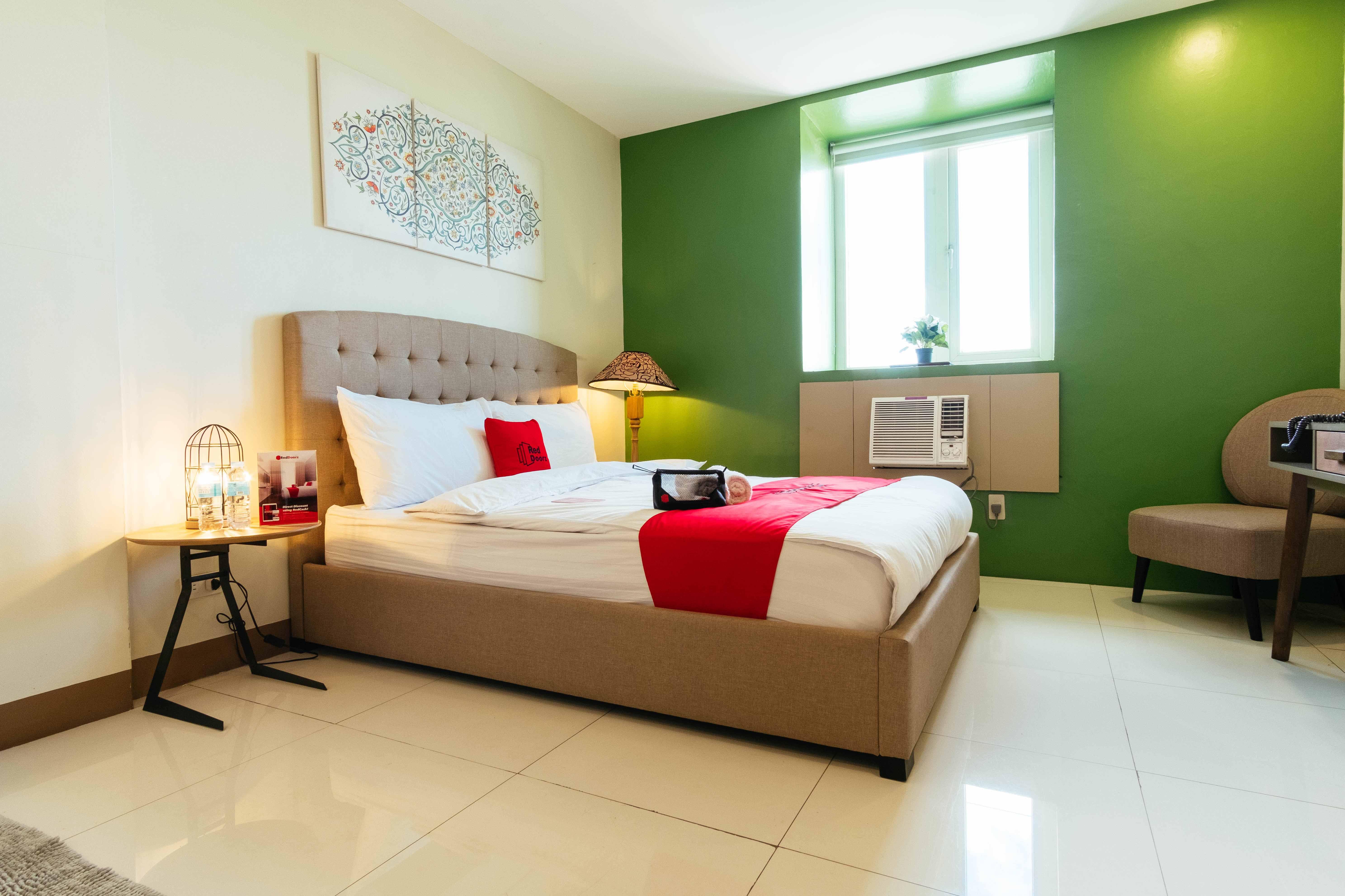 Reddoorz Plus @ Kamuning Quezon City Buitenkant foto